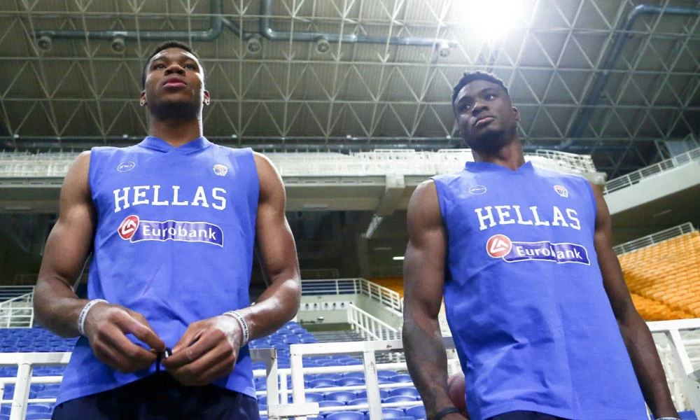 Οι Μιλγουόκι Μπακς μας εύχονται «Καλή χρονιά» στα ελληνικά